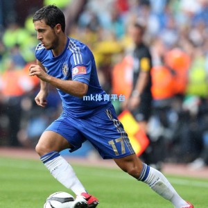 佩德罗解析战术执行关键，长传调度与回防纪律成取胜之匙